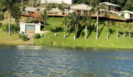 Sítio para Venda em Igaratá, Centro, 3 dormitórios, 3 suítes, 4 banheiros, 2 vagas