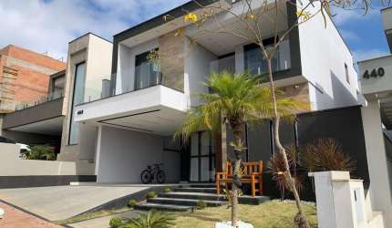 Casa em Condomínio para Venda em Jundiaí, Centro, 4 dormitórios, 3 suítes, 5 banheiros, 2 vagas
