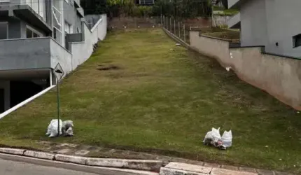 Terreno em Condomínio para Venda em Santana de Parnaíba, Tamboré