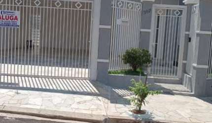 Casa para Venda em Ourinhos, Jardim América, 3 dormitórios, 1 suíte, 4 banheiros, 3 vagas