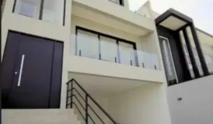 Casa em Condomínio para Venda em Jundiaí, Jardim Celeste, 3 dormitórios, 1 suíte, 2 banheiros, 4 vagas