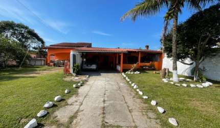 Casa no Jardim Das Palmeiras em Itanhaém