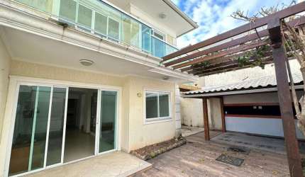 Casa em Condomínio para Venda em Cabo Frio, Portinho, 3 dormitórios, 3 suítes, 4 banheiros, 2 vagas