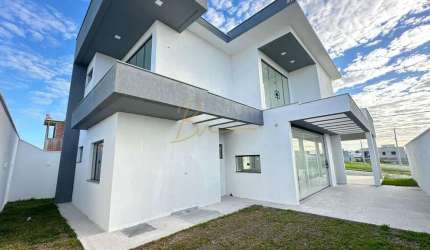 Casa para Venda em São Pedro da Aldeia, Nova São Pedro, 3 dormitórios, 2 suítes, 4 banheiros, 4 vagas