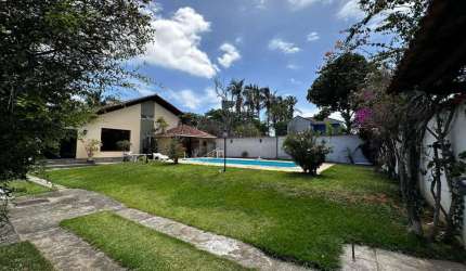 Mansão para Venda em Cabo Frio, Palmeiras, 5 dormitórios, 1 suíte, 4 banheiros, 7 vagas