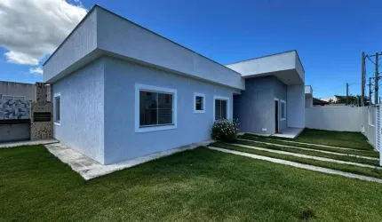 Casa para Venda em São Pedro da Aldeia, Nova São Pedro, 3 dormitórios, 1 suíte, 2 banheiros, 2 vagas