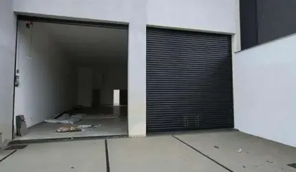 Loja para Locação em Cabo Frio, Novo Portinho, 2 banheiros