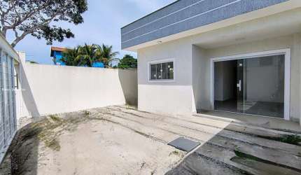 Casa para Venda em Cabo Frio, Guriri, 2 dormitórios, 1 suíte, 2 banheiros, 2 vagas