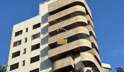 Um Rooftop de Luxo em Moema Pássaros. Cobertura Duplex &#224; venda, 3 quartos suítes e 7 vagas em 472 m&#178; AU.