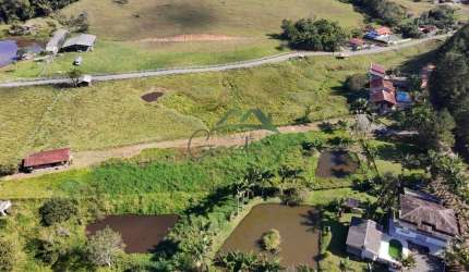 Chácara / sítio com 3 quartos à venda na Jose Vandelino Batista, 1120, Morro Alto, Balneário Piçarras por R$ 1.100.000