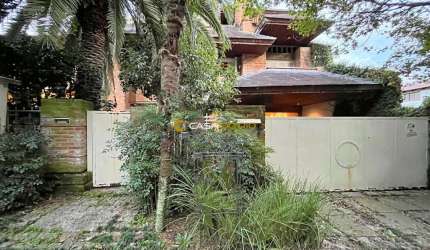 Casa com 3 quartos à venda na Rua Edgar Luiz Schneider, 15, Jardim Isabel, Porto Alegre por R$ 1.300.000