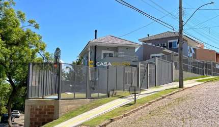Casa com 3 quartos à venda na Rua José Sanguinetti, 20, Jardim Isabel, Porto Alegre por R$ 1.880.000