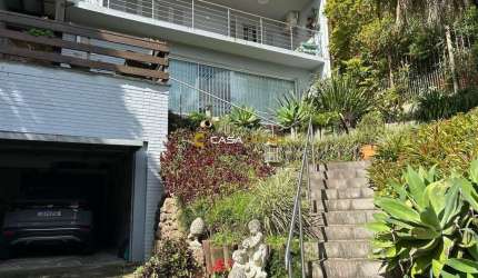 Casa com 3 quartos à venda na Rua Edgar Luiz Schneider, 480, Jardim Isabel, Porto Alegre por R$ 1.250.000