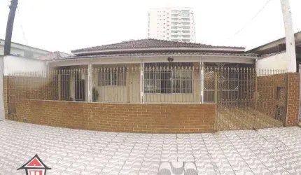 Casa térrea isolada  na quadra da praia com 3 quartos à venda, 181 m² por R$ 700.000 - Jardim Real - Praia Grande/SP
