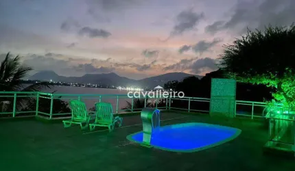 Casa com 4 quartos, sendo 2 suítes, com 530 m², à venda por R$ 2.500.000 - Araçatiba - Maricá/RJ