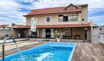 CASA PÉ NA AREIA EM GUARATIBA - MARICÁ-RJ EM UM TERRENÃO DE 960m2- 3 QUARTOS, PISCINA E ENERGIA SOLAR!