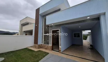 Casa com pé direito duplo no Raphaville - Maricá