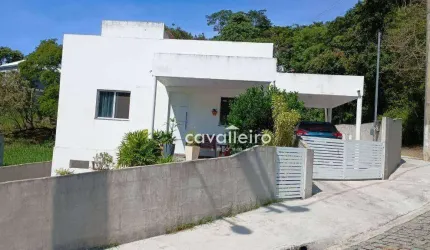 Casa Linear, com 96 m², em condomínio fechado, à venda por R$ 570.000 , Maricá - RJ