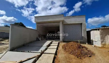 Casa com 03 qurtos, sendo 01 suíte, em condomínio proximo ao Centro de Maricá