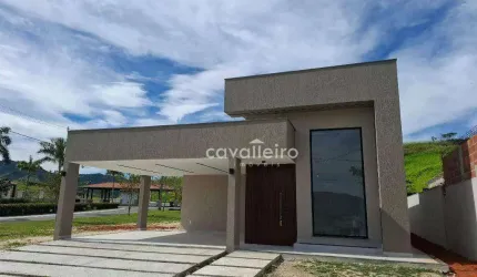 Casa em alto padrão no condomínio perto do centro de Maricá