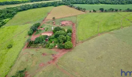 FAZENDA DE DUPLA APTIDÃO COM 63 ALQUEIRES EM CACHOEIRA DOURADA-GO