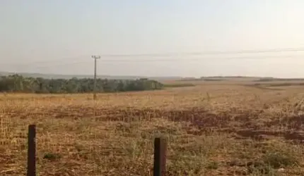 FAZENDA COM 600 ALQUEIRES PARA LAVOURA EM SANTA FÉ DE GOIÁS-GO