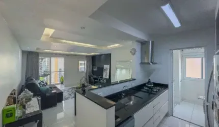 Lindo apartamento mobiliado com 66 m² util - 2 dormitórios, sendo 01 suíte e 2 vagas!