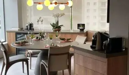 Imperdível Casa Suspensa com piscina aquecida e Churrasqueira no Terraço!!