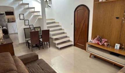 Sobrado para venda possui 125 metros quadrados com 3 quartos em Jardim Ana Maria - São Paulo - SP