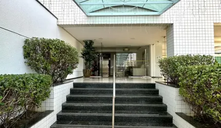 Lindo Apartamento , amplo e arejado em ótima localização