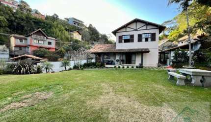 Casa para Venda em Teresópolis, PANORAMA, 4 dormitórios, 2 suítes, 4 banheiros, 5 vagas
