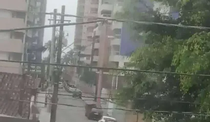 Casa com 3 dormitórios à venda, 78 m² por R$ 440.000,00 - Aviação - Praia Grande/SP