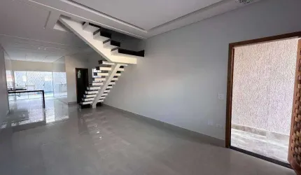Sobrado com 3 dormitórios à venda, 125 m² por R$ 780.000,00 - Vila Assunção - Praia Grande/SP