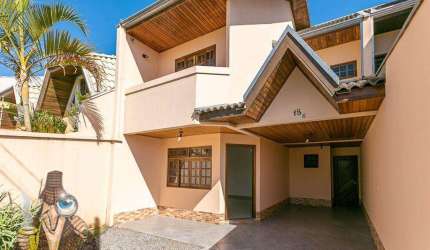 Sobrado com 3 dormitórios à venda, 148 m² por R$ 760.000,00 - Cajuru - Curitiba/PR
