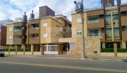 12 minutos caminhando até a praia!