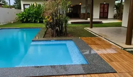 Agradável mansão a venda em Itacimirim