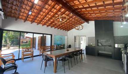 Casa próxima do mar em condomínio na praia da Santa Rita em Ubatuba!