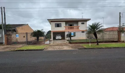 Sobrado com 270.6 m² e 4 Quartos à Venda na Vila Morangueira - Maringá