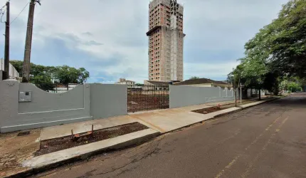 Terreno para alugar em Maringá, Zona 07, com 562.5 m²