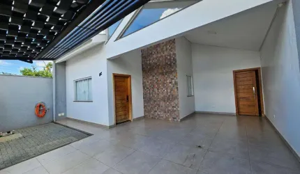 Casa com 105.04 m² e 2 Quartos à Venda no Jardim Santa Clara - Maringá