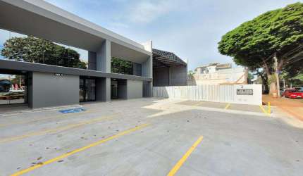 Sala para alugar em Maringá, Zona 04, com 238 m²