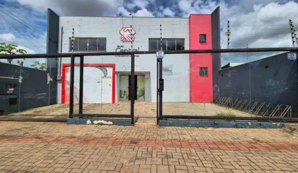 Salão com 763.18 m² à Venda no Jardim Diamante - Maringá