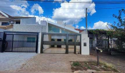 Casa com 125.71 m² e 3 Quartos à Venda no Parque Residencial Cidade Nova - Maringá