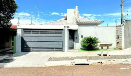 Casa com 306.43 m² e 4 Quartos à Venda no Jardim Alvorada - Maringá