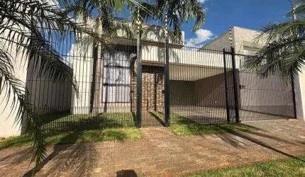 Casa com 201.09 m² e 3 Quartos à Venda no Jardim Munique - Maringá
