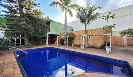 Sobrado para alugar em Maringá, Zona 05, com 4 quartos, com 459.84 m²