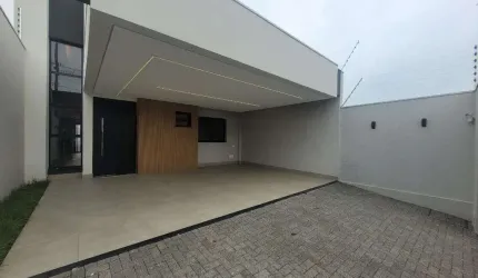 Casa com 135.8 m² e 3 Quartos à Venda no Bom Jardim - Maringá