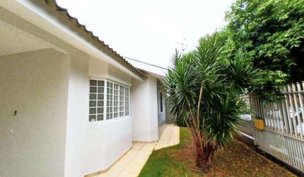 Casa à venda em Paiçandu, Centro, com 3 quartos, com 147.85 m²