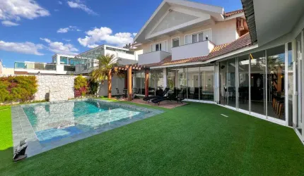Sobrado para locação  - Condomínio Residencial Versailles – Maringá/PR