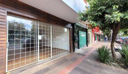 Sala para alugar em Maringá, Zona 07, com 66.5 m²